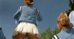 Cheerleader forgets her panties again'