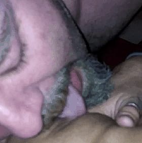 Amateur Brunette Girlfriend Pussy Threesome'