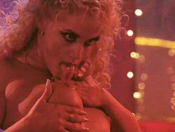 Elizabeth Berkley's Celebrity Nsfw Gif picture 1 of 1