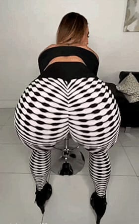 Hot Brunette Twerking in Crazy Pants - Non Nude'