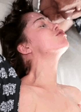 Amateur Chick Gets Her Neck Snapped by a Hot Chick'