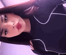 Babes in Black: A Sultry Snap of a Sexy Chick'