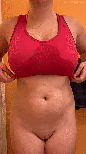 Blonde BBW Amateur's Big Tits Steam Up the Mirror'