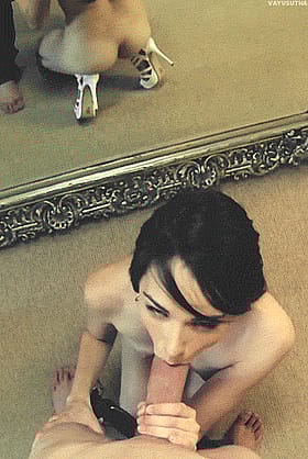 Amateur Blowjob: A Naked Chick Giving a Hardcore Blowjob'