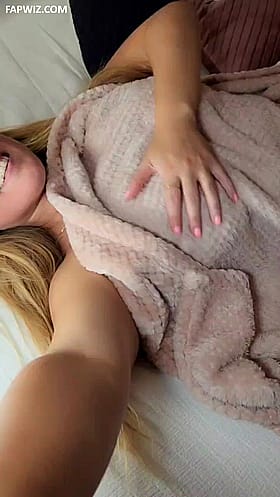 Morning Sex or Morning Coffee: A Brit Abroad's Sizzling Snap