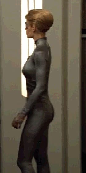 Celebrity Ass in Non-Nude Scene: A Sizzling Sight!'